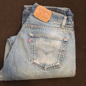 Men’s 501 Levi Jeans Size 34W 32L